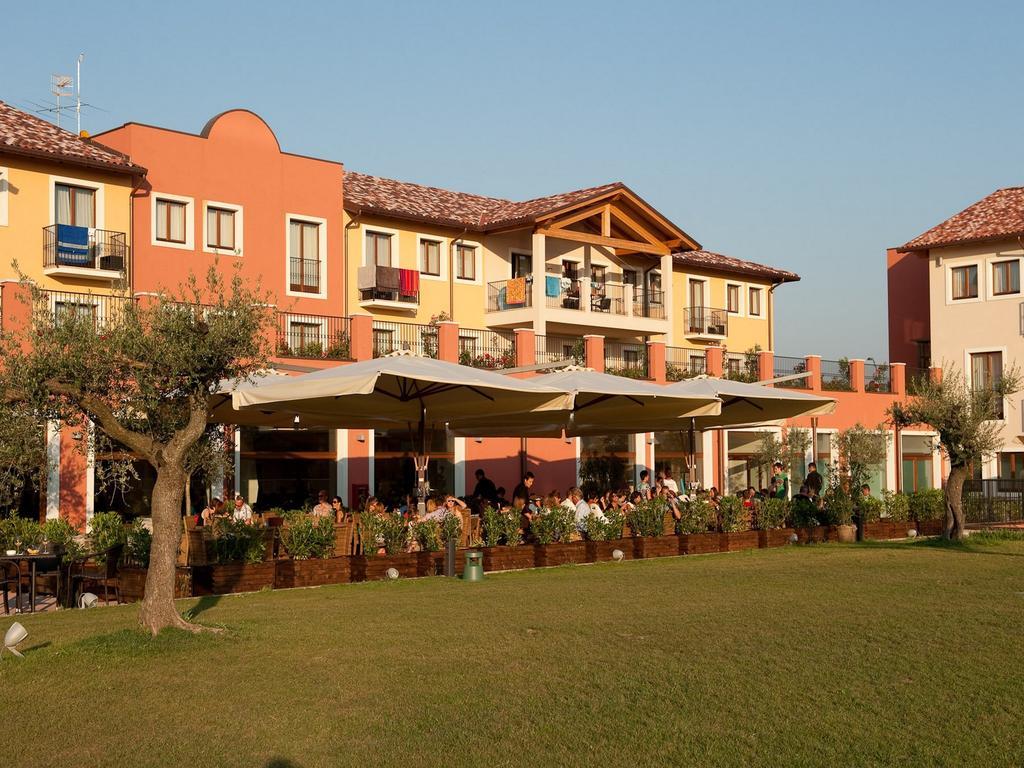 Th Lazise - Hotel Parchi Del Garda Eksteriør bilde